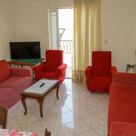 Connie'S Apartments Sarande Luaran gambar